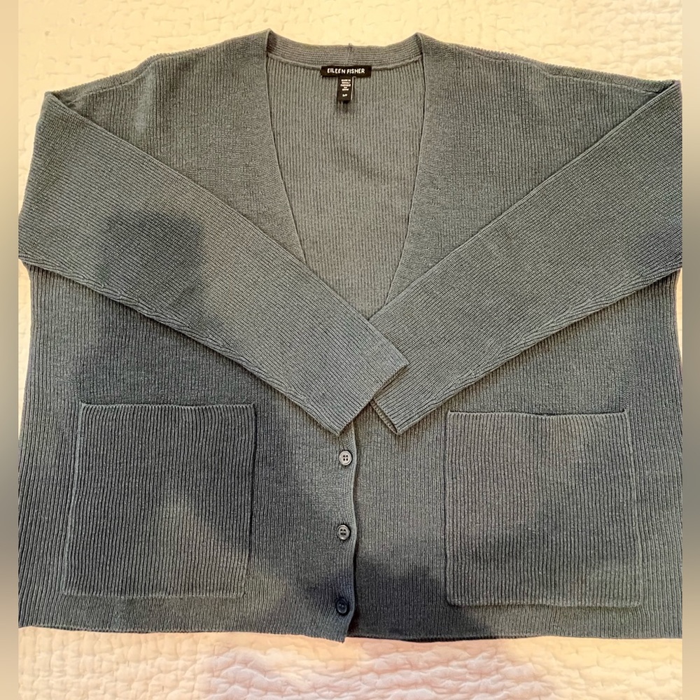 Eileen Fisher organic Linen & Cotton V-Neck Cardigan. - Picture 4 of 4